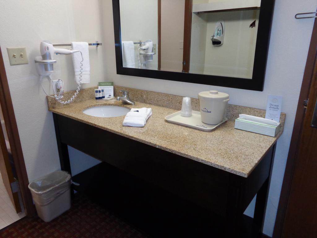 Americinn By Wyndham Johnston Des Moines Urbandale Bilik gambar